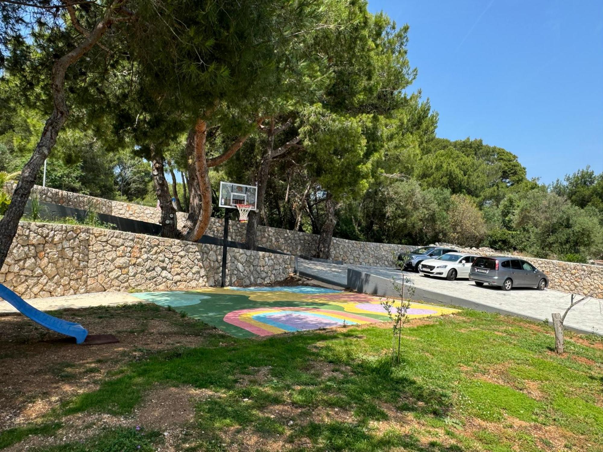 Apartments Laura Mali Lošinj Buitenkant foto